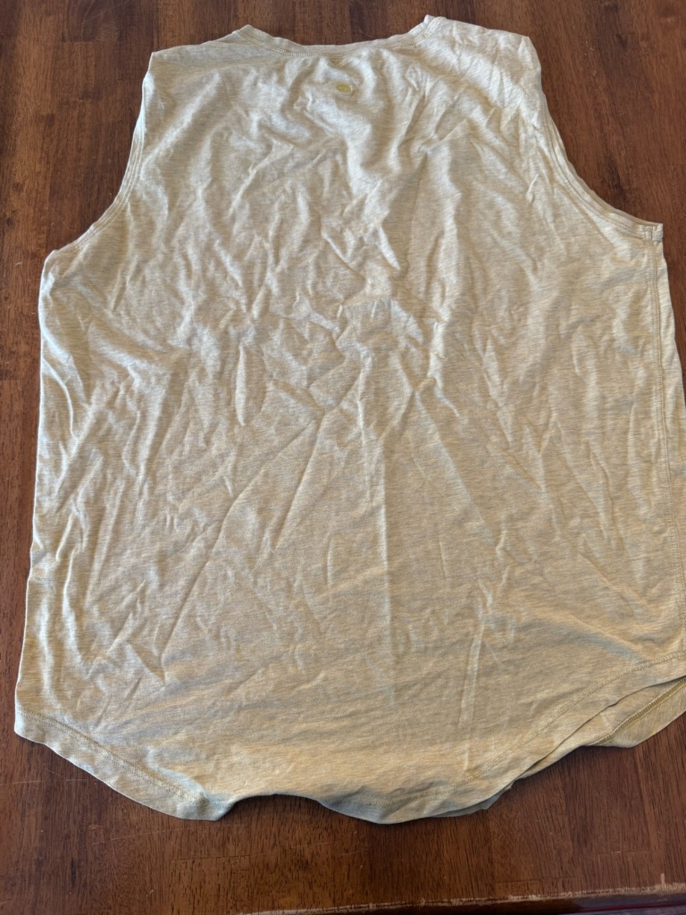 Lululemon Brunswick Muscle Tee- womens size 8 - Picture 3 of 5